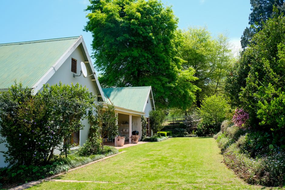 https://gardenersbrent.org.uk/blog/stonebridge-estate-gardeners-pricing-guide-avoid-hidden-charges/
